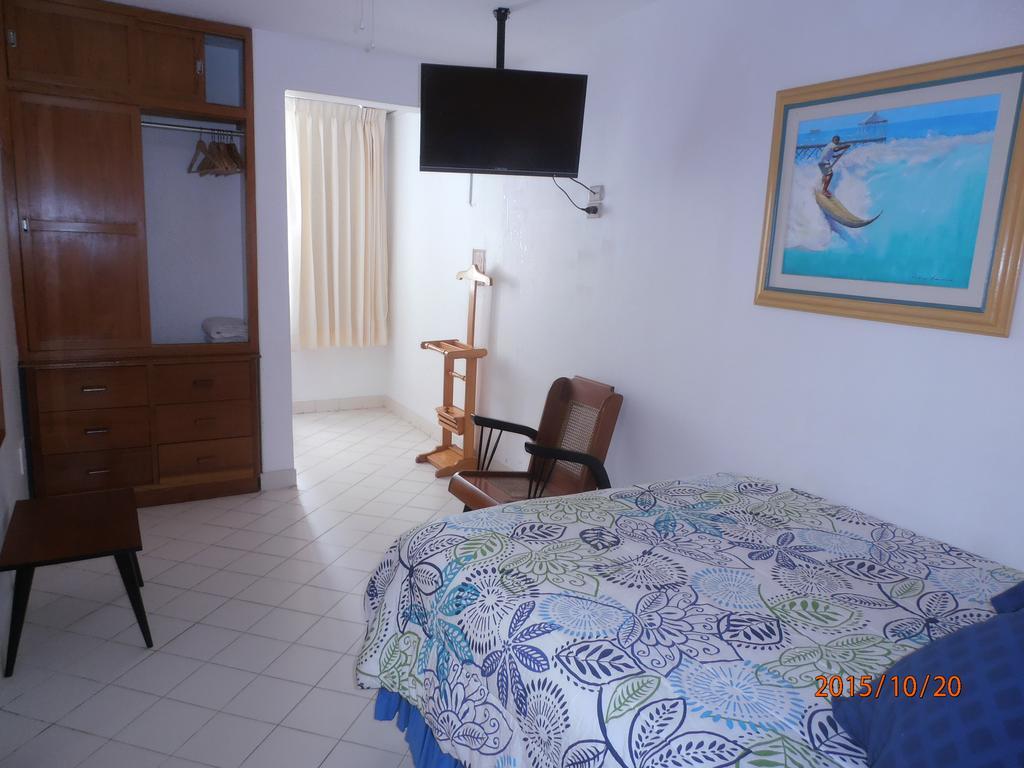 Hotel Bracamonte Huanchaco Ruang foto
