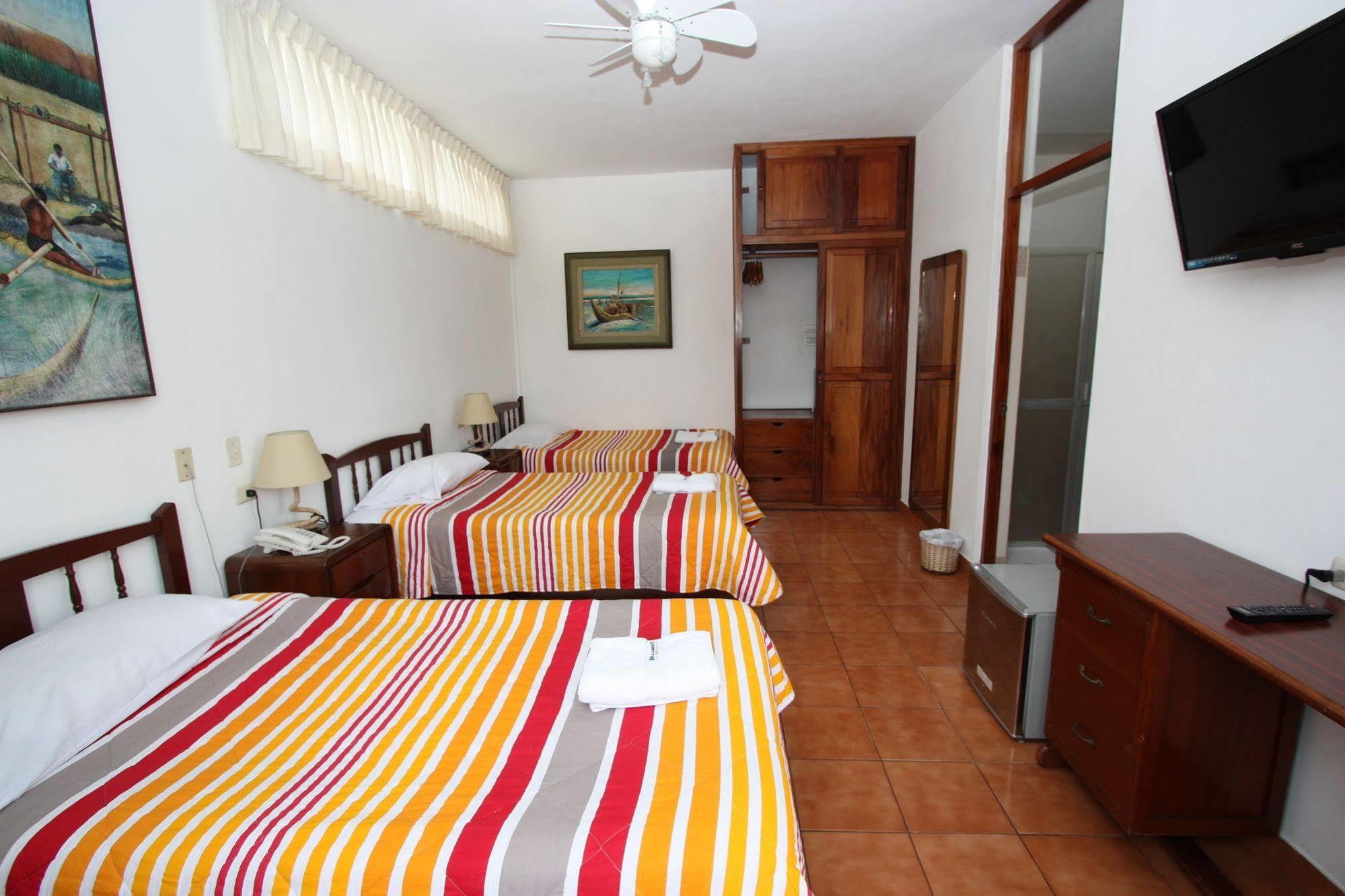 Hotel Bracamonte Huanchaco Bagian luar foto